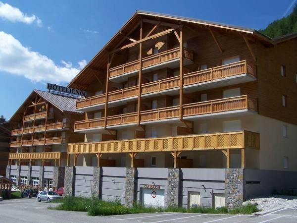 Les Terrasses De Labrau- Les Chalets Du Verdon Allos Exterior photo